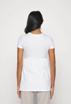 Camiseta Básica - White -ASOS TIENDA 02757f4532c64f6da98ef06a523b0f00