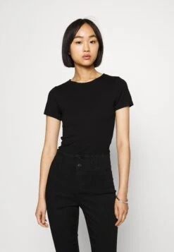 2 Pack - Camiseta Básica - Black/White 8 2 Pack - Camiseta Básica - Black/White -ASOS TIENDA 1a23aa76b162472ab975bfc668f6eb11