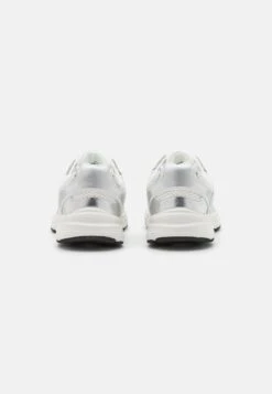 Even&Odd Zapatillas - Silver/White 9 Even&Odd Zapatillas - Silver/White -ASOS TIENDA 1ae43db69e31403bbf7723645cf1b01a