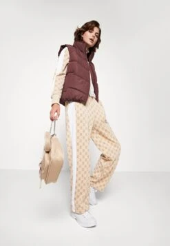 Even&Odd Chaleco - Dark Brown 7 Even&Odd Chaleco - Dark Brown -ASOS TIENDA 1b63631cd48a49079b92a6a58a8f2b36