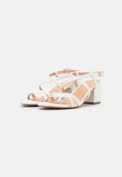 Wide Fit - Sandalias - White -ASOS TIENDA 29e6c0e9fd4141f0adf5e42822b7646e
