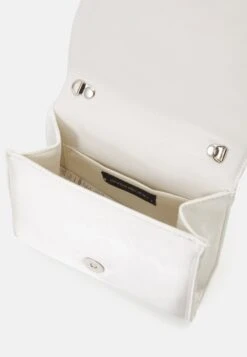 Even&Odd Clutch - Off-White -ASOS TIENDA 33e54c43cb40491ca08a7faa24748d32