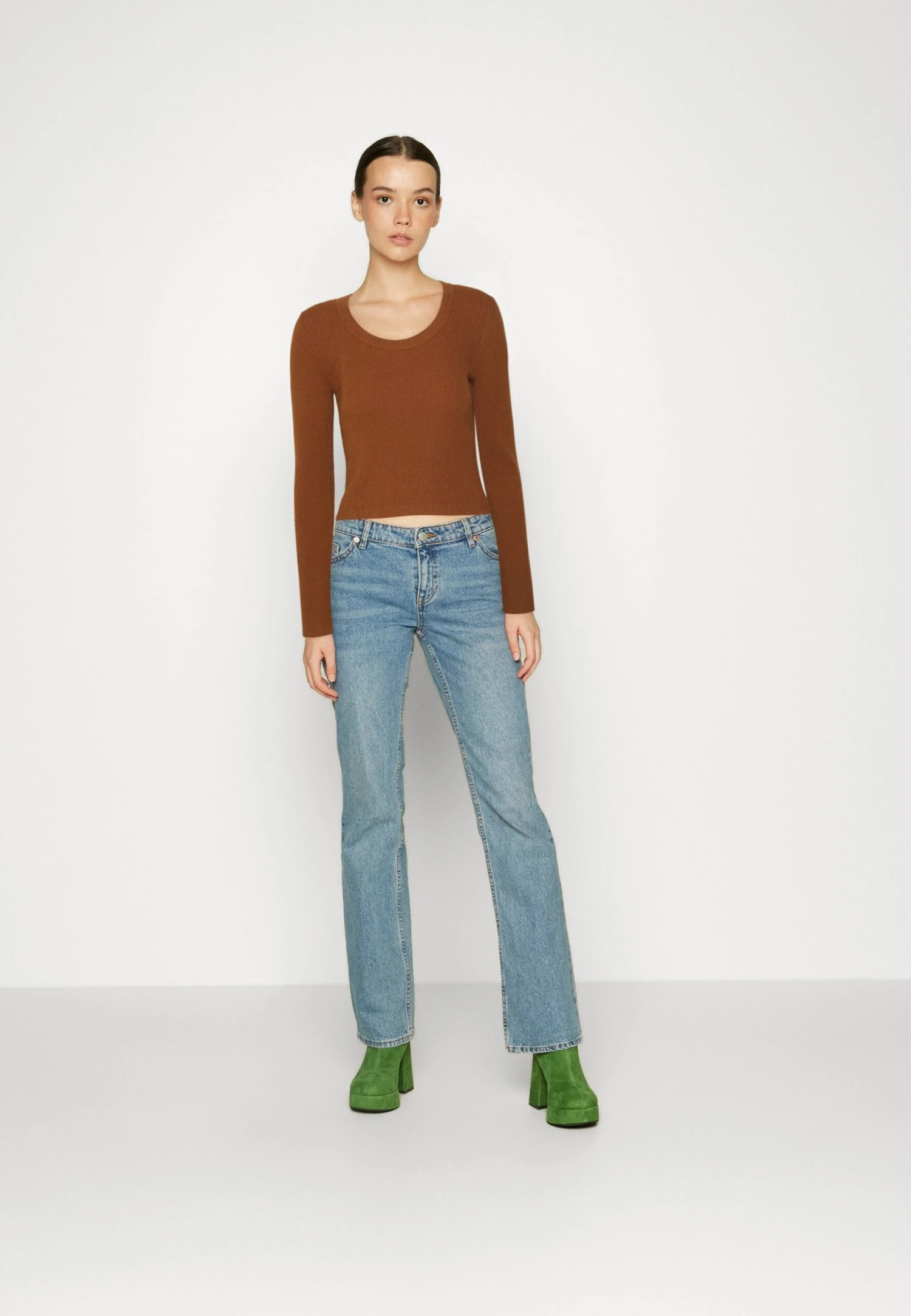 Even&Odd Flared Sleeve - Jersey De Punto - Brown 2 Even&Odd Flared Sleeve - Jersey De Punto - Brown - Imagen 2