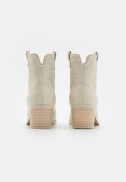 Even&Odd Botines Camperos - Off White -ASOS TIENDA 601fd8b3da7d483b8b7e0811b4879b7d