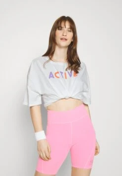 Oversized - Camiseta Estampada - White -ASOS TIENDA 7a9b14bc9b764d5ea1f88e62b615ae7a