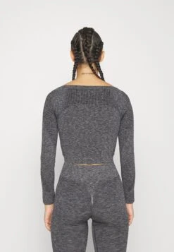 Seamless Cropped Longsleeve - Camiseta De Manga Larga - Black -ASOS TIENDA 7d040ae2db5048f893d371c75aa96ed7