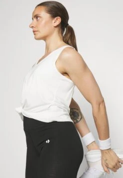 Top - White -ASOS TIENDA 7ecc5dee37424122890777cc25f7ef1d