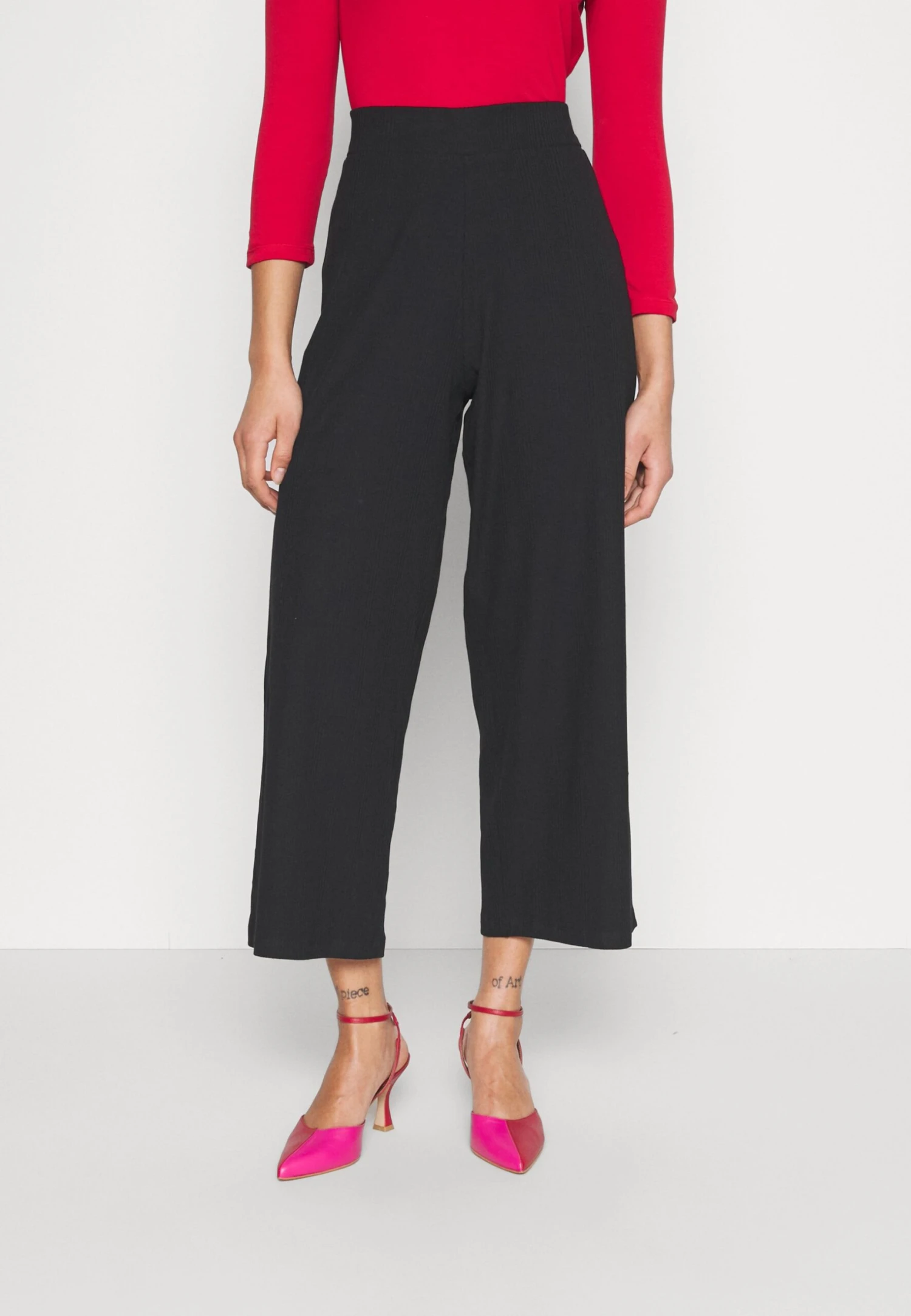 Pantalones - Black 1 Pantalones - Black