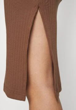 Pencil Skirt With Slit - Falda De Tubo - Brown -ASOS TIENDA 954f7981835e476381a28023a09b166b