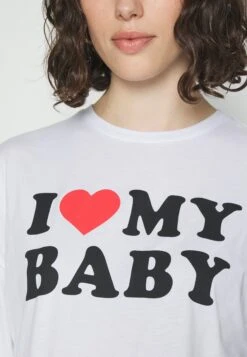 Camiseta Estampada - White 9 Camiseta Estampada - White -ASOS TIENDA 9e0b1f7c9f6645619b7487e6ed8b84db