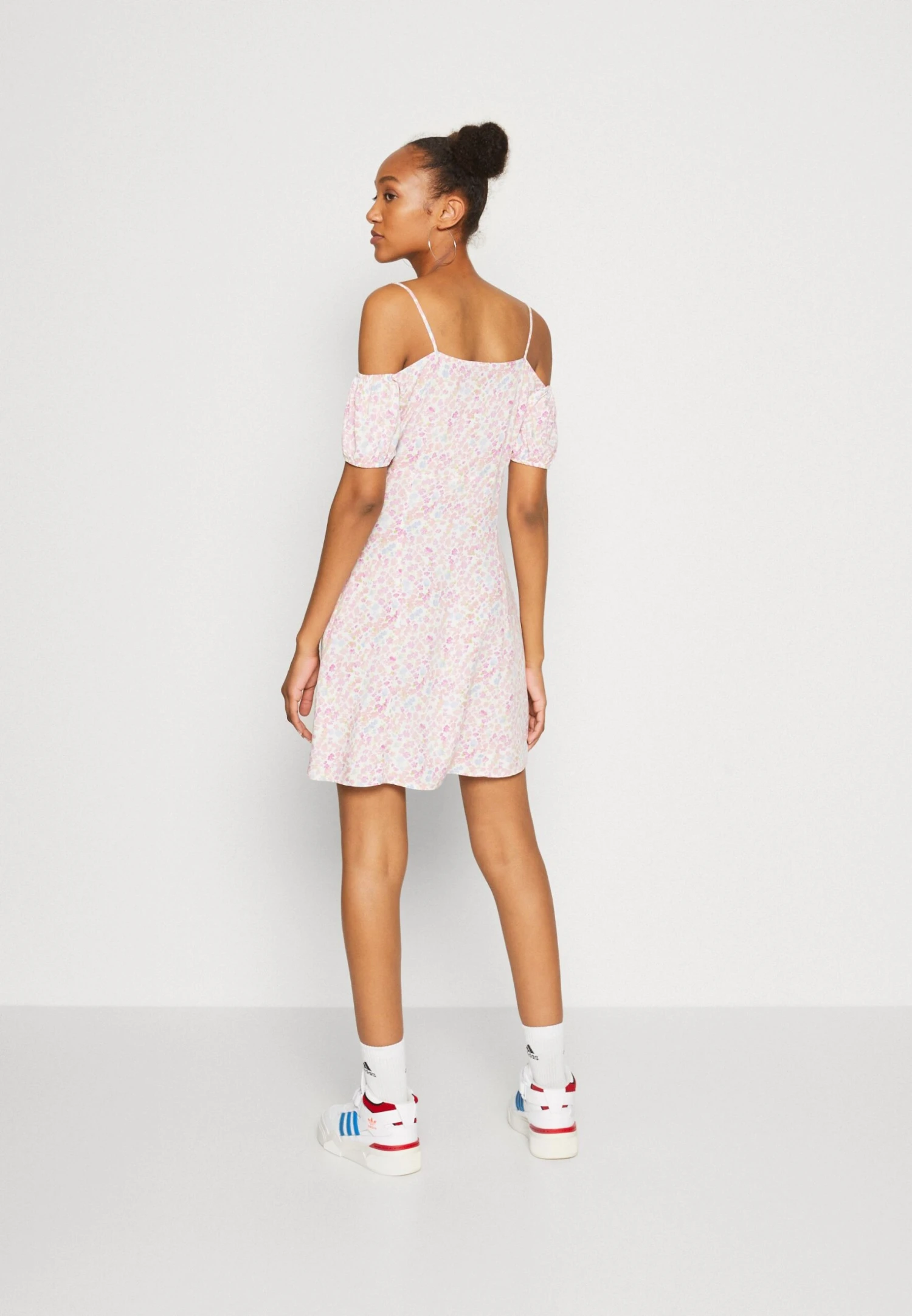Even&Odd Vestido Informal - Off-White/Pink 3 Even&Odd Vestido Informal - Off-White/Pink - Imagen 3