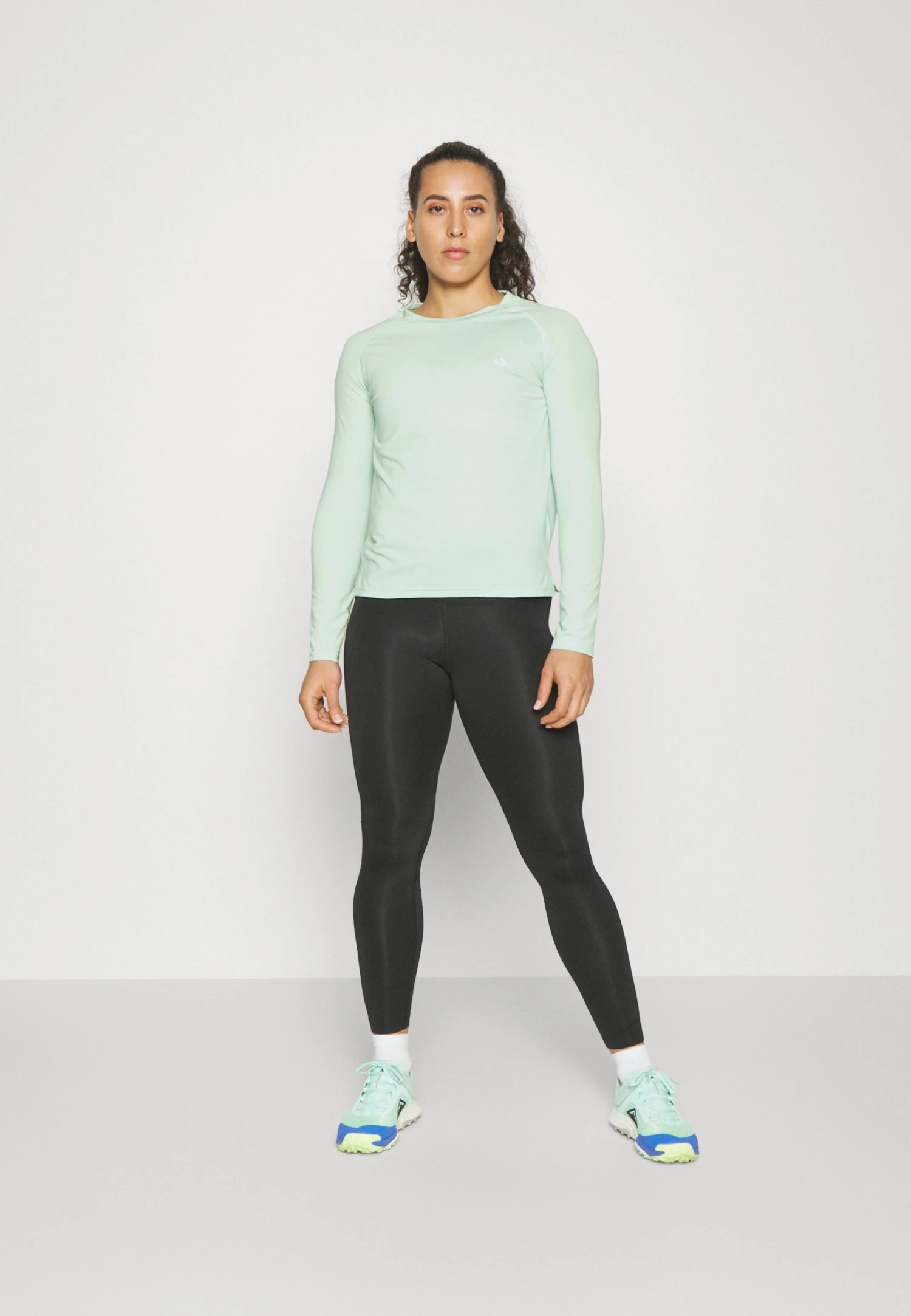 Camiseta De Manga Larga - Light Green 2 Camiseta De Manga Larga - Light Green - Imagen 2