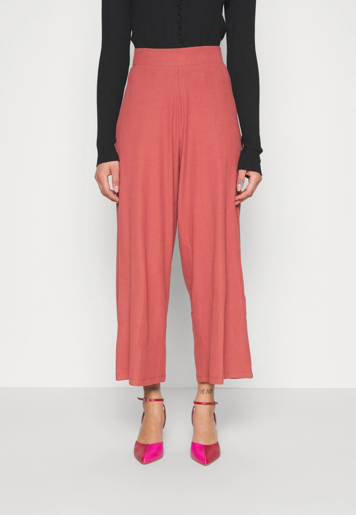 Pantalones -Red 1 Pantalones -Red