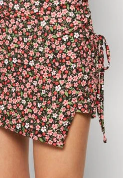 Even&Odd Shorts - Black/Multi-Coloured -ASOS TIENDA baf04f3aaf424bb2894a896b24be103b