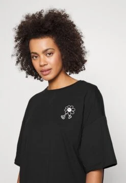 Even&Odd Liz Keep Growing Mascot / 802 - Black - Camiseta Estampada - 802 - Black -ASOS TIENDA bea049fb595b44f6be9139bf4434683c