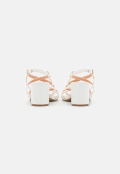 Wide Fit - Sandalias - White -ASOS TIENDA bf754c0a4f28468e8f892602e514057f