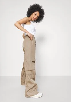Pantalones Cargo -Beige -ASOS TIENDA c14085926e9c46b68f7dc136d5dc3473