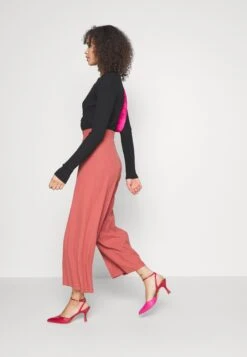 Pantalones -Red 10 Pantalones -Red -ASOS TIENDA c49175d7160b45e3821ebddf1e0c095b