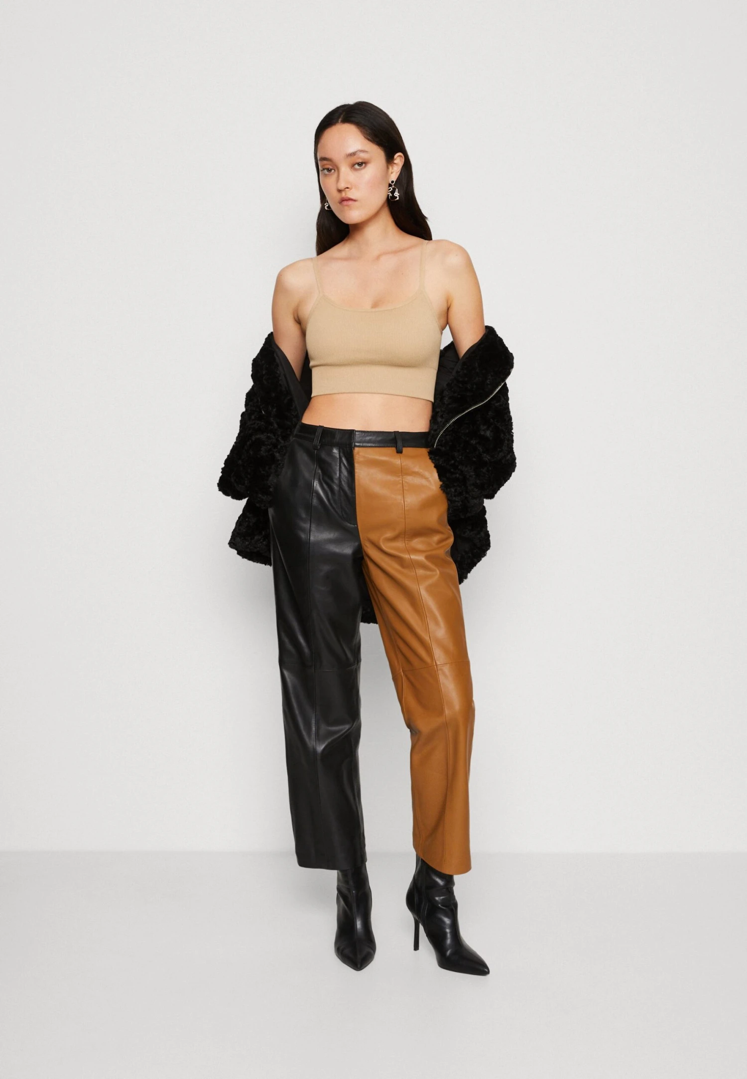 Even&Odd Top - Beige 2 Even&Odd Top - Beige - Imagen 2