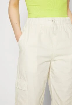Even&Odd Pantalones Cargo - Off-White -ASOS TIENDA cf4f7c34363e427ca137cd12f421d4f8