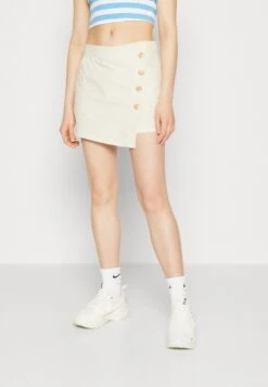 Even&Odd Shorts - Off-White