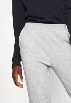 2Pack Regular Fit Joggers - Pantalones Deportivos - Black/Light Grey -ASOS TIENDA e07dfdc579c7461abc464593a65ccaaf