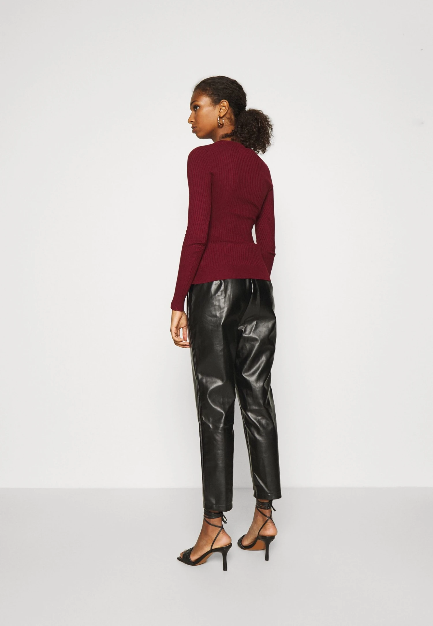 Even&Odd Jersey De Punto - Winetasting 3 Even&Odd Jersey De Punto - Winetasting - Imagen 3