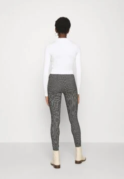 Even&Odd 2 Pack - Jersey De Punto - Black/White -ASOS TIENDA e4ccb4a491b944f8a502c12963fd630b