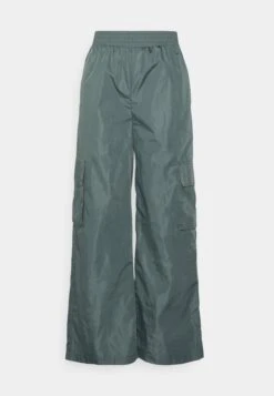 Pantalones Cargo - Dark Green -ASOS TIENDA f2edbb979fd24c7088a890e147d659a2