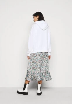 Jersey Con Capucha - White -ASOS TIENDA fb08311576df4d918e24e464a9462442