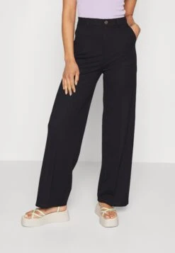 Wide Leg Trousers - Pantalones - Black
